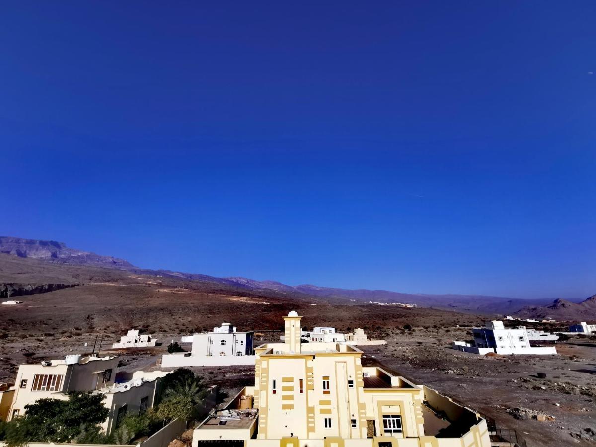 228Hostel Al Ḩamrāʼ Exteriör bild