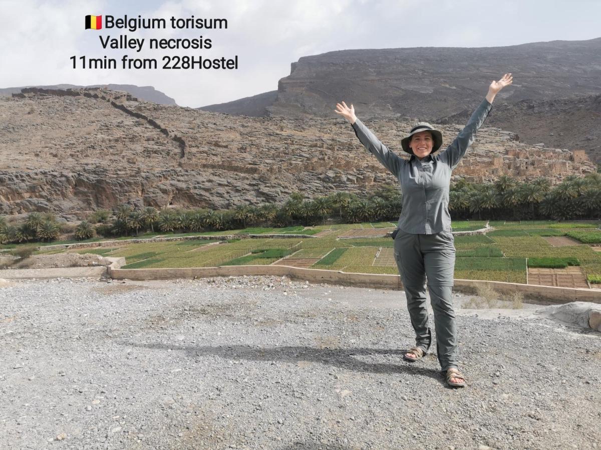 228Hostel Al Ḩamrāʼ Exteriör bild