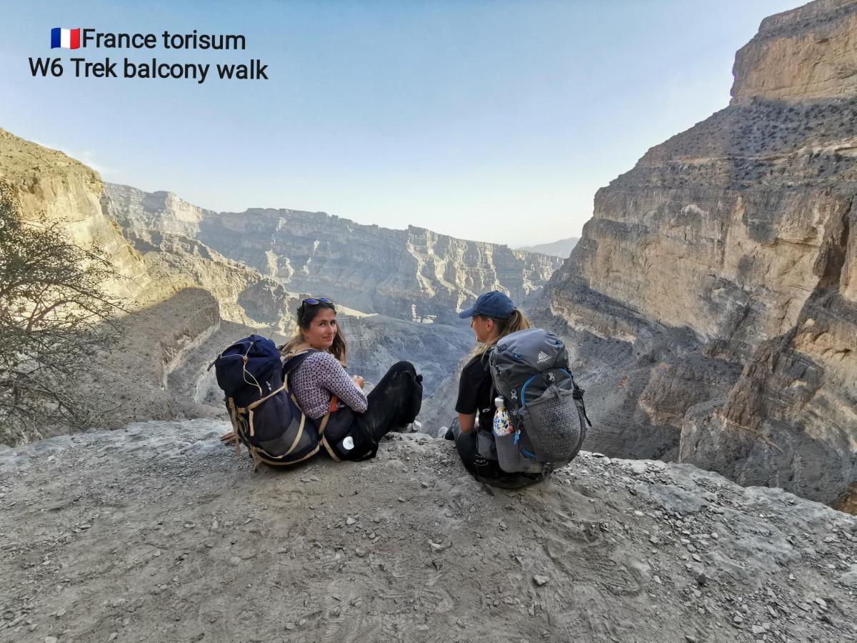 228Hostel Al Ḩamrāʼ Exteriör bild
