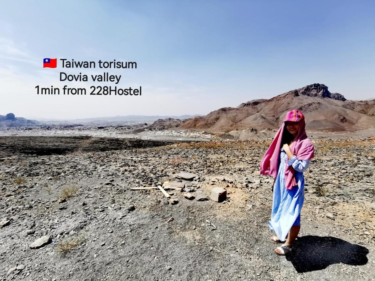 228Hostel Al Ḩamrāʼ Exteriör bild